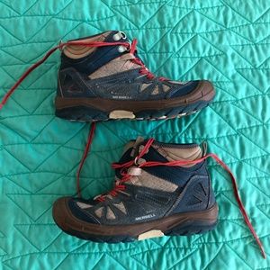 Merrell Capra Mid Waterproof Big Kid size 3